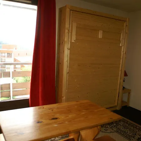 Au Pied Des Pistes Avec Balcon Et Casier A Skis - Fr-1-557-13 Apartment Les Adrets